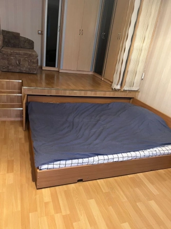 Купить квартиру в Москве. Вариант № 8303315, 8, площадь -  квм, цена 12000000 рублей