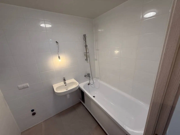 Купить квартиру в Москве. Вариант № 10378517, 4, площадь -  квм, цена 15500000 рублей