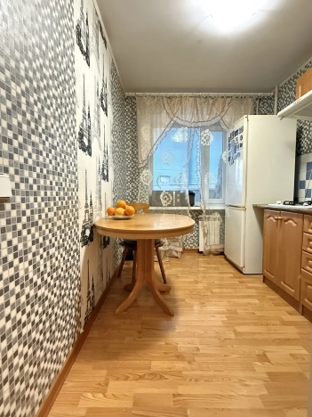 Купить квартиру на вторичке на улице Строительный проезд в Москве. Вариант № 10934074, 2, площадь -  квм, цена 9700000 рублей