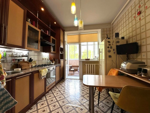 Купить четырехкомнатную квартиру в Иванове. Вариант № 45675, 1, площадь -  квм, цена 11500000 рублей