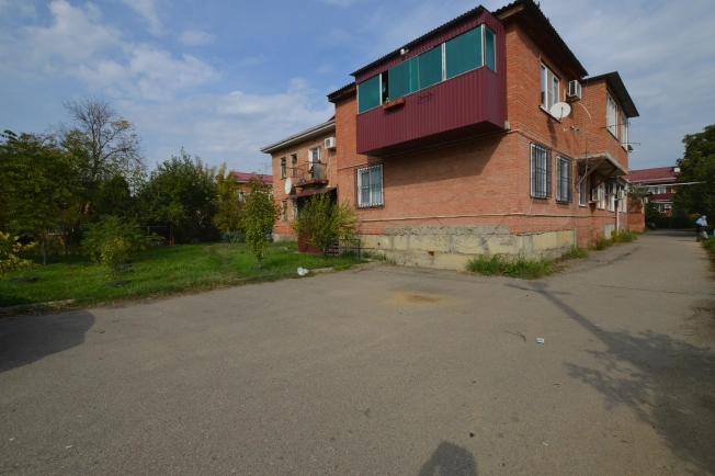 Купить комнату в Республике Адыгея (адыгея). Вариант № 7994912, 8, площадь -  квм, цена 1890000 рублей