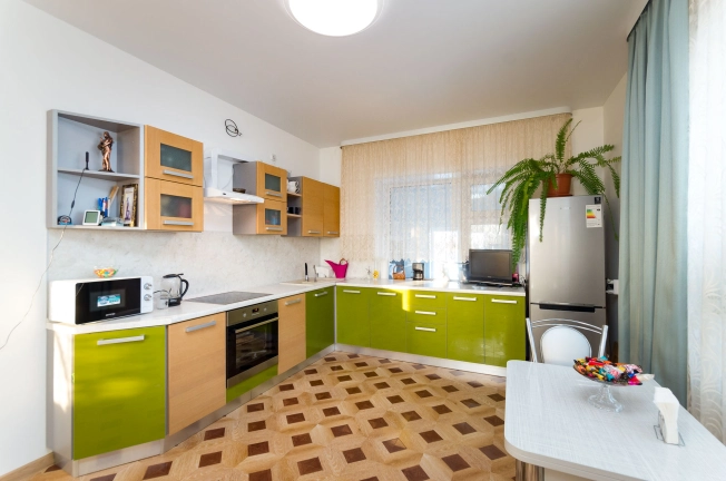 Купить дом на улице Карла Маркса в Тюменской области. Вариант № 1235, 2, площадь -  квм, цена 10000000 рублей