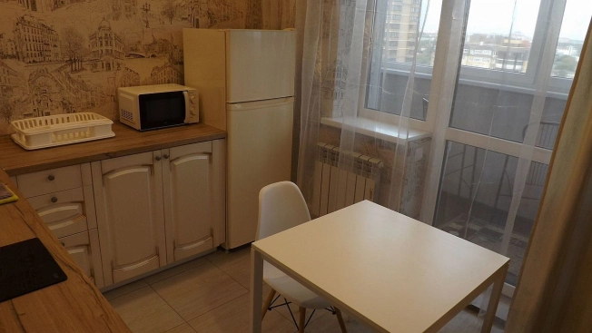 Купить однокомнатную квартиру в районе Кировский в Ростове-на-Дону. Вариант № 40730, 4, площадь -  квм, цена 10000000 рублей