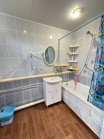 Купить трехкомнатную квартиру на вторичке в Микрорайоне 8-й, Элиста в Элисте. Вариант № 49231, 11, площадь -  квм, цена 5750000 рублей