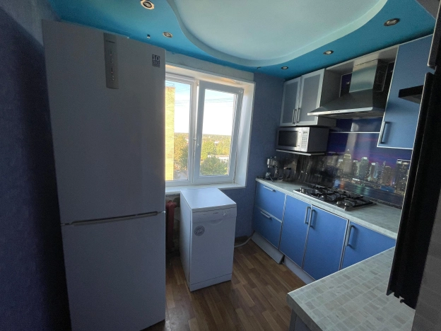 Купить четырехкомнатную квартиру в Пушкине. Вариант № 40580, 16, площадь -  квм, цена 8700000 рублей