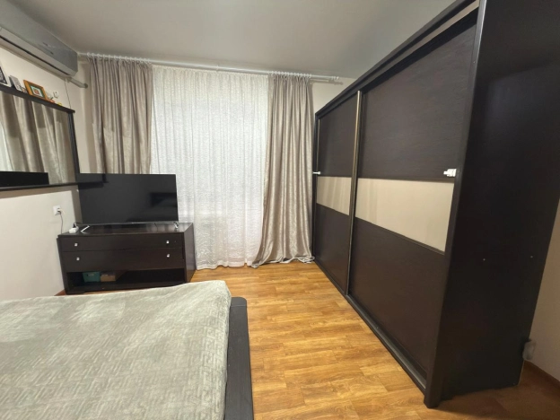 Купить трехкомнатную квартиру в Микрорайоне 8-й, Элиста в Элисте. Вариант № 54165, 4, площадь -  квм, цена 6700000 рублей