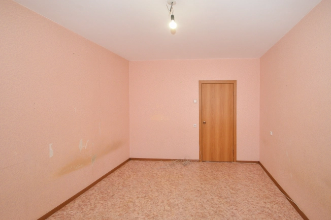 Купить однокомнатную квартиру в Новосибирске. Вариант № 9246164, 6, площадь -  квм, цена 3670000 рублей