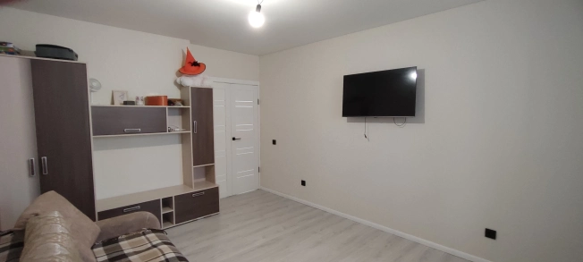 Купить квартиру в Тобольске. Вариант № 9574274, 5, площадь -  квм, цена 8400000 рублей