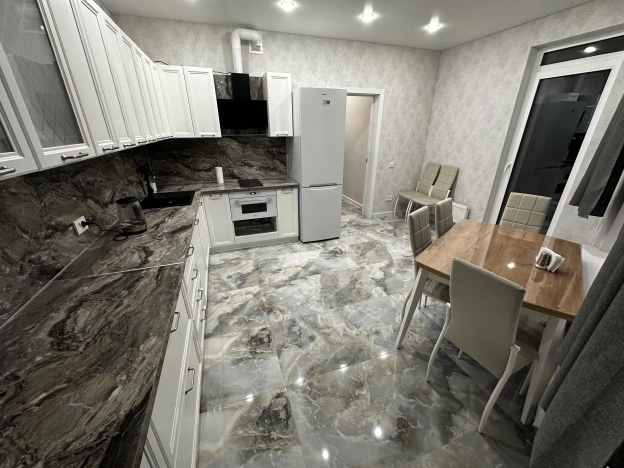 Купить двухкомнатную квартиру в районе Василеостровский в Санкт-Петербурге. Вариант № 1335589, 2, площадь -  квм, цена 15800000 рублей