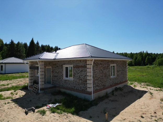 Купить дом на улице Дачная в Калуге. Вариант № 19695, 4, площадь -  квм, цена 8500000 рублей