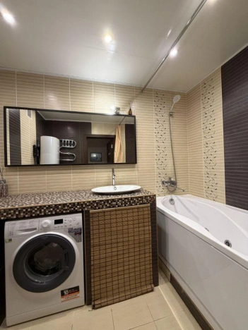 Купить двухкомнатную квартиру в Новосибирской области. Вариант № 10419206, 18, площадь -  квм, цена 8700000 рублей