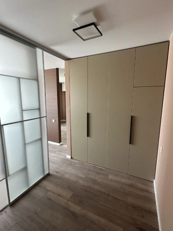 Купить однокомнатную квартиру в районе Кировский в Ростове-на-Дону. Вариант № 27981, 4, площадь -  квм, цена 6800000 рублей