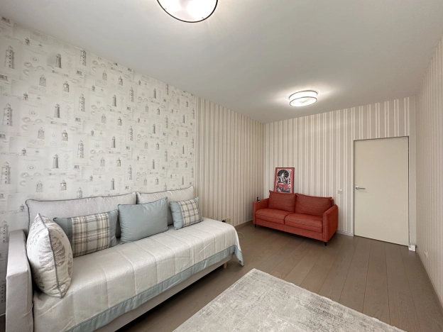 Купить трехкомнатную квартиру у метро Генерала Тюленева в Москве. Вариант № 10597375, 10, площадь - квм, цена 26000000 рублей