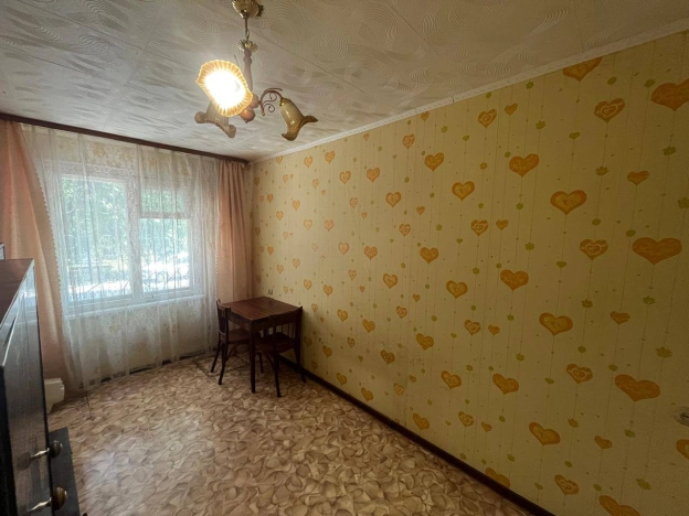 Купить квартиру на улице Челябинская в Орске. Вариант № 242005, 10, площадь - квм, цена 2500000.0000 рублей