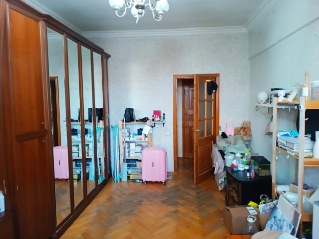 Купить квартиру в районе Можайский в Москве. Вариант № 17189, 4, площадь - квм, цена 17950000.0000 рублей