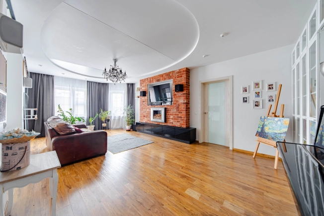 Купить пятикомнатную квартиру в Санкт-Петербурге. Вариант № 6020, 1, площадь -  квм, цена 37590000 рублей