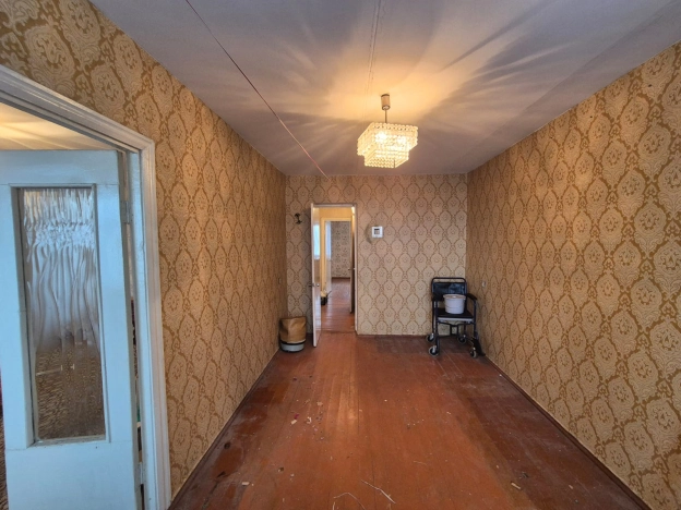 Купить трехкомнатную квартиру в Сыктывкаре. Вариант № 37144, 5, площадь -  квм, цена 5500000 рублей