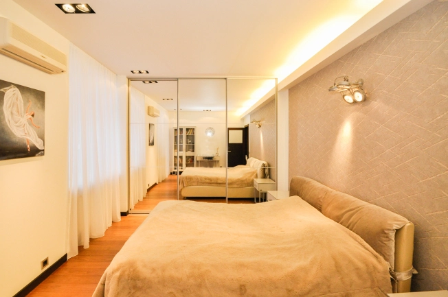 Купить трехкомнатную квартиру на вторичке на улице Костычева в Новосибирске. Вариант № 22154, 17, площадь -  квм, цена 14500000 рублей