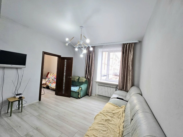 Купить двухкомнатную квартиру в Микрорайоне 15-й, Ангарск в Ангарске. Вариант № 33564, 3, площадь -  квм, цена 4100000 рублей