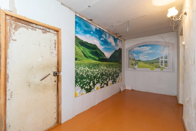 Купить двухкомнатную квартиру в Омске. Вариант № 5922216, 5, площадь -  квм, цена 3800000 рублей