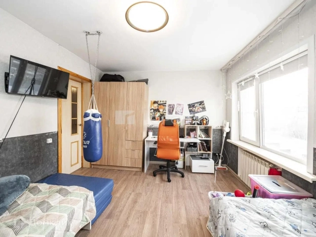 Купить дом в районе Заельцовский в Новосибирске. Вариант № 3867953, 23, площадь -  квм, цена 10250000 рублей