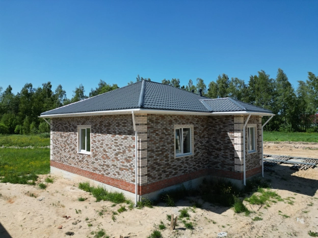 Купить дом на улице Дачная в Калуге. Вариант № 19692, 3, площадь -  квм, цена 9000000 рублей