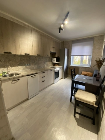 Купить однокомнатную квартиру в Санкт-Петербурге. Вариант № 9626062, 3, площадь -  квм, цена 7700000 рублей