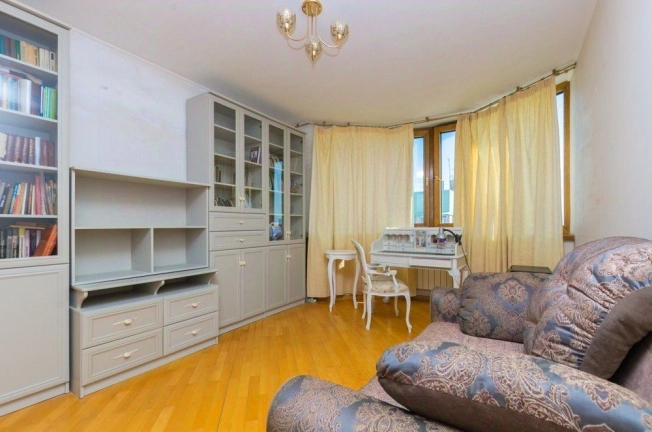 Купить квартиру в Москве. Вариант № 10289698, 5, площадь -  квм, цена 87300000 рублей