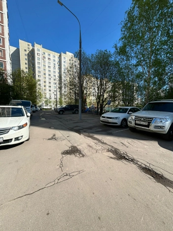 Купить квартиру у метро Пятницкое шоссе в Москве. Вариант № 6988, 19, площадь -  квм, цена 16650000.0000 рублей