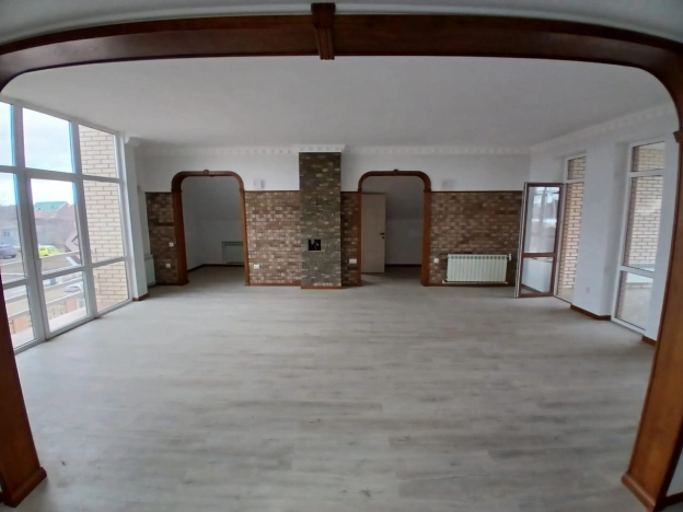 Купить дом на улице Казачья в Ейске. Вариант № 9827664, 16, площадь -  квм, цена 15900000 рублей