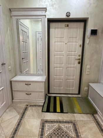 Купить двухкомнатную квартиру в районе Василеостровский в Санкт-Петербурге. Вариант № 3434997, 10, площадь -  квм, цена 50000000 рублей