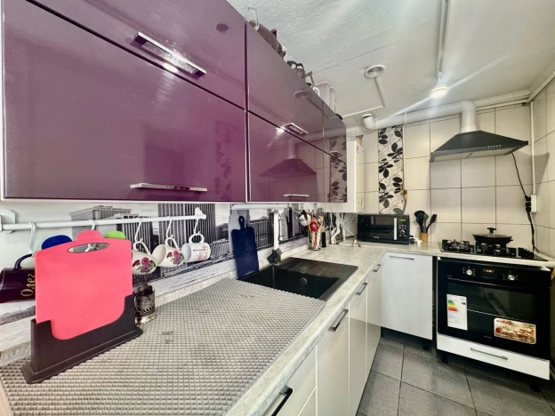 Купить дом на улице 17 Героев в Старом Осколе. Вариант № 27313, 12, площадь -  квм, цена 6500000 рублей