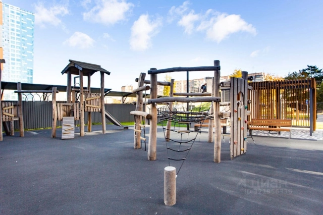 Купить однокомнатную квартиру в Новосибирской области. Вариант № 10227590, 3, площадь -  квм, цена 7950000 рублей