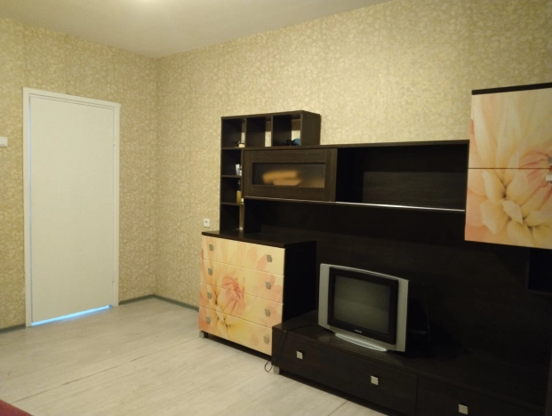 Снять квартиру в Тобольске. Вариант № 8260519, 2, площадь -  квм, цена 25000 рублей