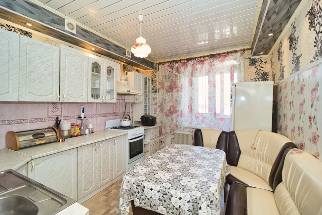 Купить квартиру на вторичке в районе Октябрьский в Владимире. Вариант № 2324, 7, площадь -  квм, цена 9100000 рублей