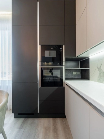 Купить двухкомнатную квартиру в районе Василеостровский в Санкт-Петербурге. Вариант № 9624169, 6, площадь -  квм, цена 33000000 рублей