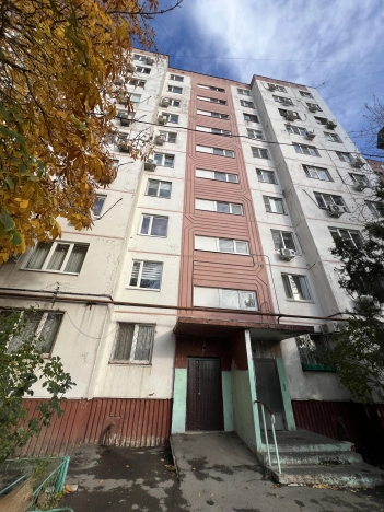 Купить трехкомнатную квартиру в Ростовской области. Вариант № 9259264, 14, площадь -  квм, цена 8400000 рублей