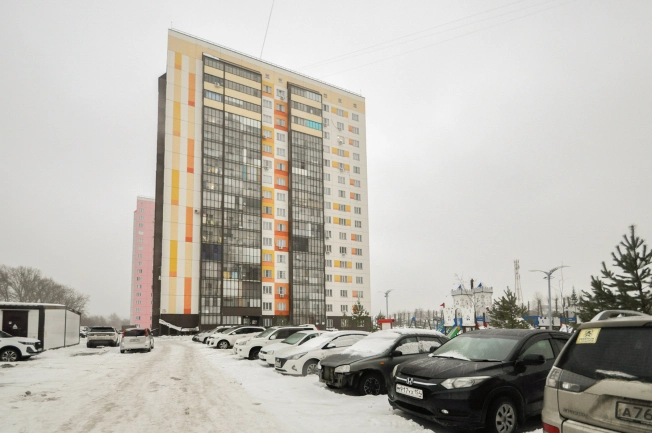 Купить квартиру в районе Первомайский в Новосибирске. Вариант № 10329337, 31, площадь - квм, цена 5970000 рублей