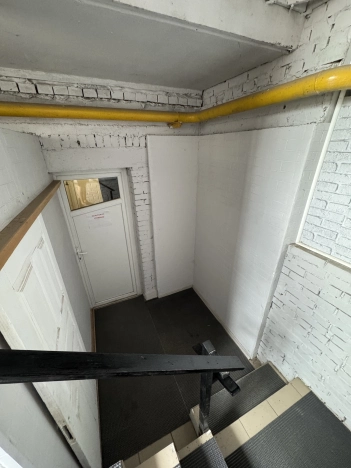 Купить коммерческую недвижимость свободного назначения в Таганроге. Вариант № 46190, 15, площадь -  квм, цена 2500000 рублей