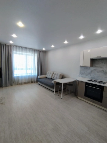 Снять квартиру в районе Дзержинский в Новосибирске. Вариант № 7778009, 14, площадь -  квм, цена 40000 рублей