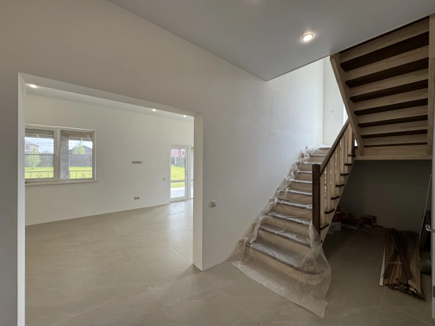 . Вариант № 51800, 25, площадь - 190.6 квм, цена 12140000 рублей