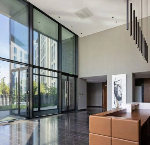 Купить квартиру в Москве. Вариант № 8524606, 3, площадь -  квм, цена 180000000 рублей