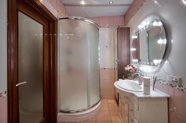 Купить квартиру на вторичке в Москве. Вариант № 18244, 19, площадь -  квм, цена 31900000 рублей