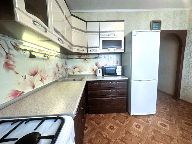 Купить трехкомнатную квартиру в Калуге. Вариант № 35827, 1, площадь -  квм, цена 4600000 рублей