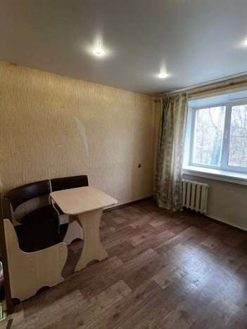 Купить комнату в Новосибирской области. Вариант № 9433803, 4, площадь - квм, цена 1210000 рублей