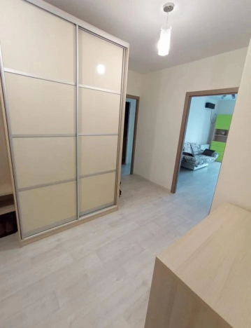 Купить двухкомнатную квартиру на вторичке на улице Локтинская в Новосибирской области. Вариант № 58092, 8, площадь -  квм, цена 6400000 рублей