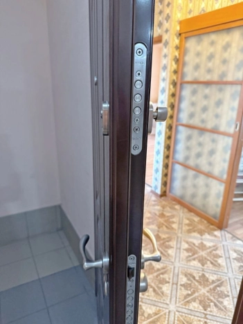 Купить трехкомнатную квартиру в районе Кировский в Санкт-Петербурге. Вариант № 8162593, 22, площадь -  квм, цена 20750000 рублей