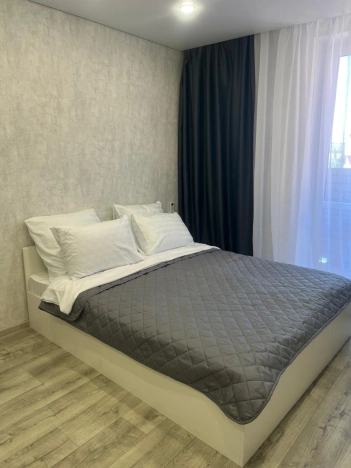 Купить однокомнатную квартиру в Волгограде. Вариант № 9456860, 2, площадь -  квм, цена 4200000 рублей