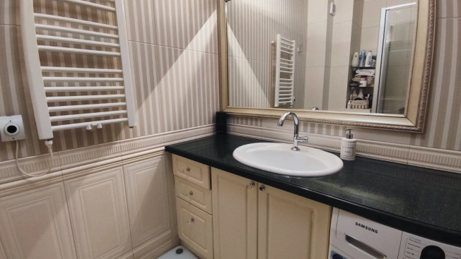 Купить двухкомнатную квартиру в районе Центральный в Калининграде. Вариант № 1987622, 35, площадь -  квм, цена 10000000 рублей