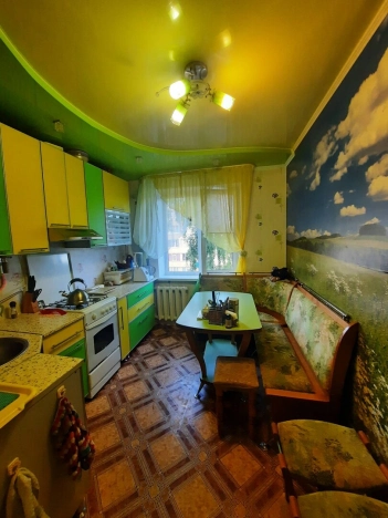 Купить многокомнатную квартиру в Белебее. Вариант № 11059, 4, площадь -  квм, цена 4100000 рублей